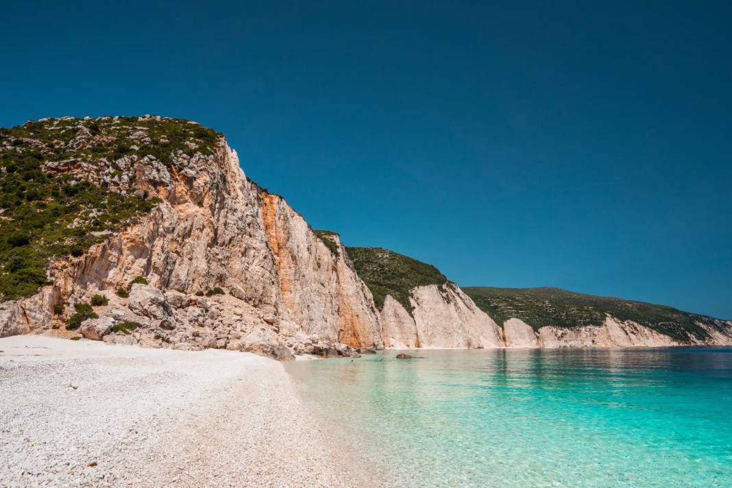 Yunanistan'da Görülmesi Gereken Plaj Sahilleri - En Güzel Kumsallar 11